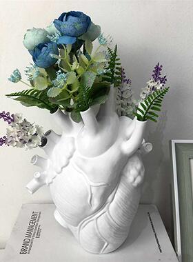 Resin Anatomical Heart Shape Vase Art Style Sketch Sculpture