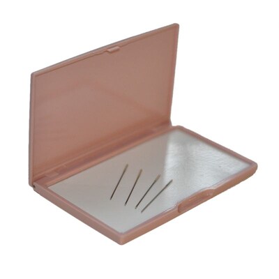 Portable Magnetic Needle Keeper Pincushion Cross Stitch Sewi