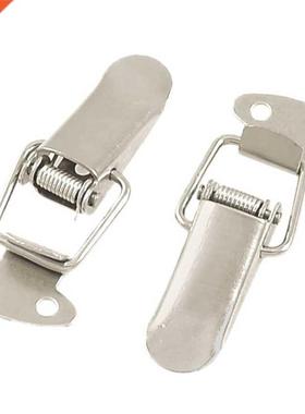 6x1.6x1 cm of silver with hook closure, clamp lock, 2-piece
