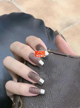 24 pieces of silver French fake nails, wearing nail stickers