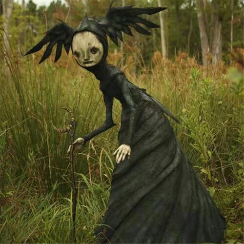 The Dark And Bizarre Art - Creepy Witch Sculptures Garden De