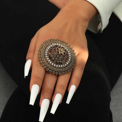Engraved Flower Pattern Retro Party Female Finger Ring Vinta