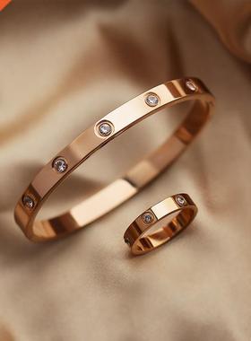 Luxury Lover Bracelets Rngs Set Beautful Woman Stanless S