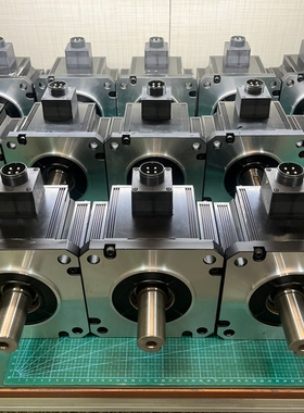 欧姆龙伺服4KW电机：R88M-K4K020F-S2-Z，R 议价