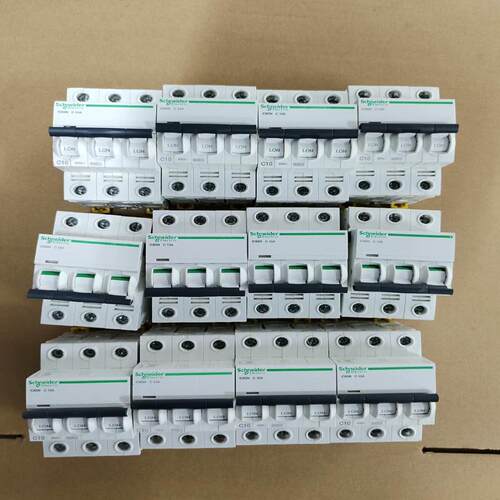 施耐德断路器ic65n三相四线微断家用开关双极3P (议价）
