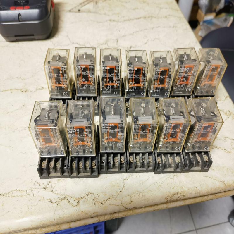 欧姆龙中间继电器MK2P-I(议价）