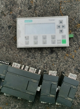 西门子文本PLC套装，文本是TD400CPLC是200系列， 议价