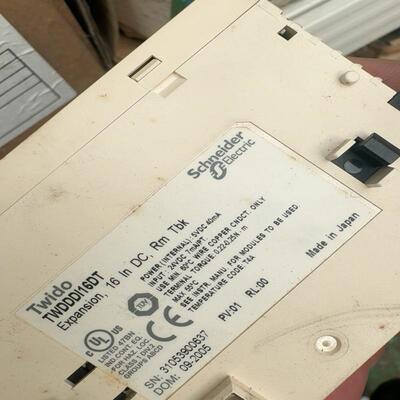 TWDDRA16RT,施耐德停产模块，的带包(议价）