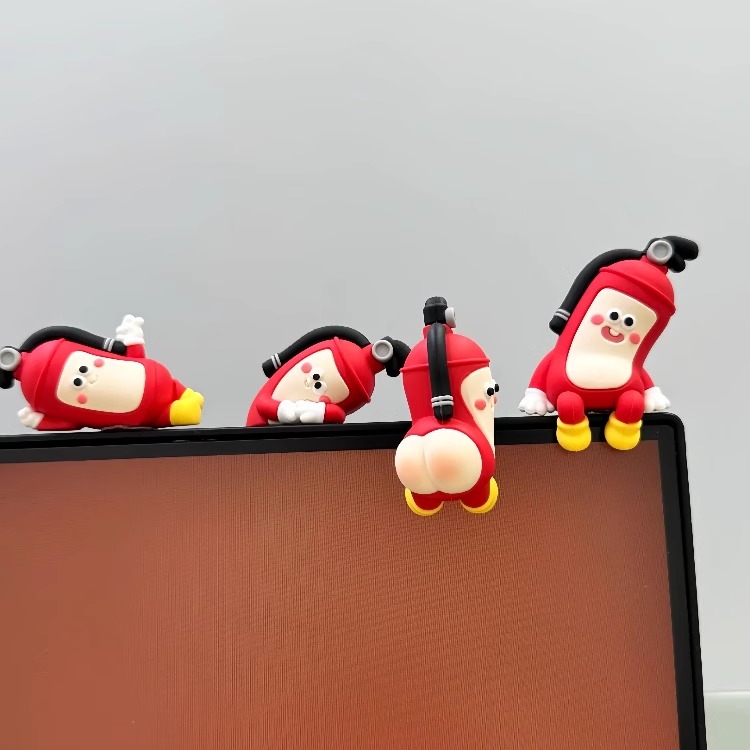 灭火器显示屏趴趴工位装饰摆件