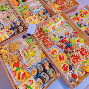 网红春季春游聚餐野餐盒甜品户外露营蛋糕水果打包盒油纸饼干装扮