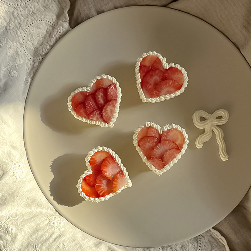 520情人节ins爱心草莓小甜点模具情侣纪念日约会表白求婚蛋糕装饰,节庆用品/礼品,蛋糕/烘焙装饰用品,淘宝优惠券,粉丝福利购,淘宝优惠卷