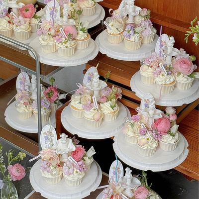 女神节鲜花许愿池纸杯蛋糕装饰