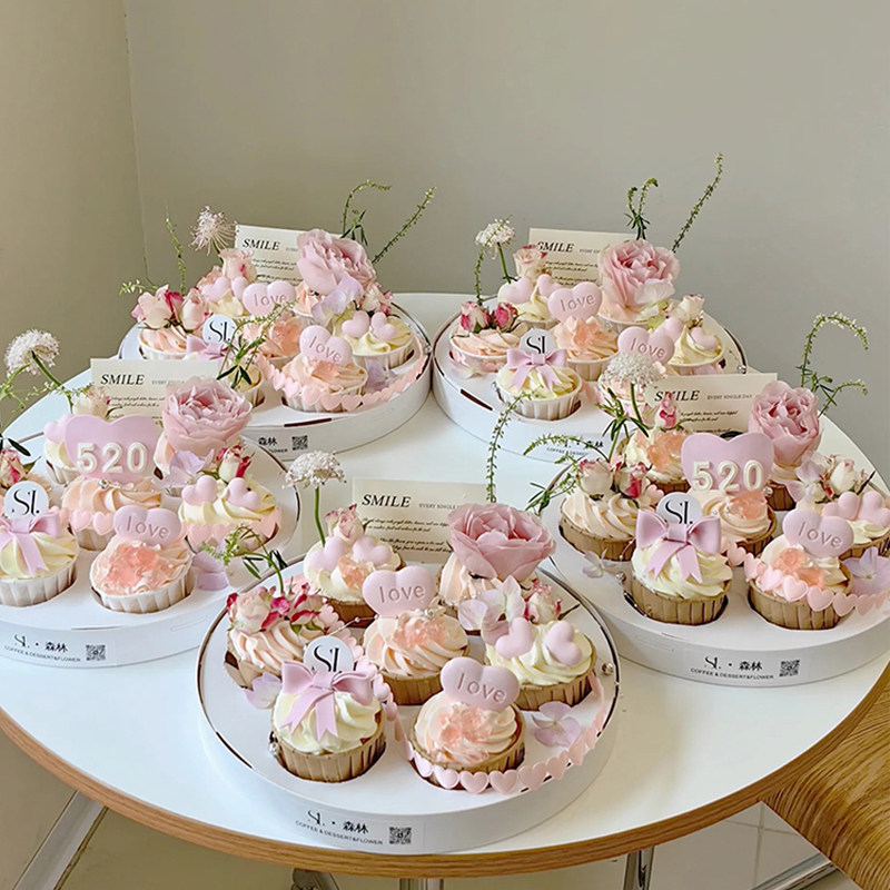 粉嫩520情人节鲜花纸杯蛋糕装饰圆形手提包装盒贺卡翻糖爱心模具,节庆用品/礼品,蛋糕/烘焙装饰用品,淘宝优惠券,粉丝福利购,淘宝优惠卷