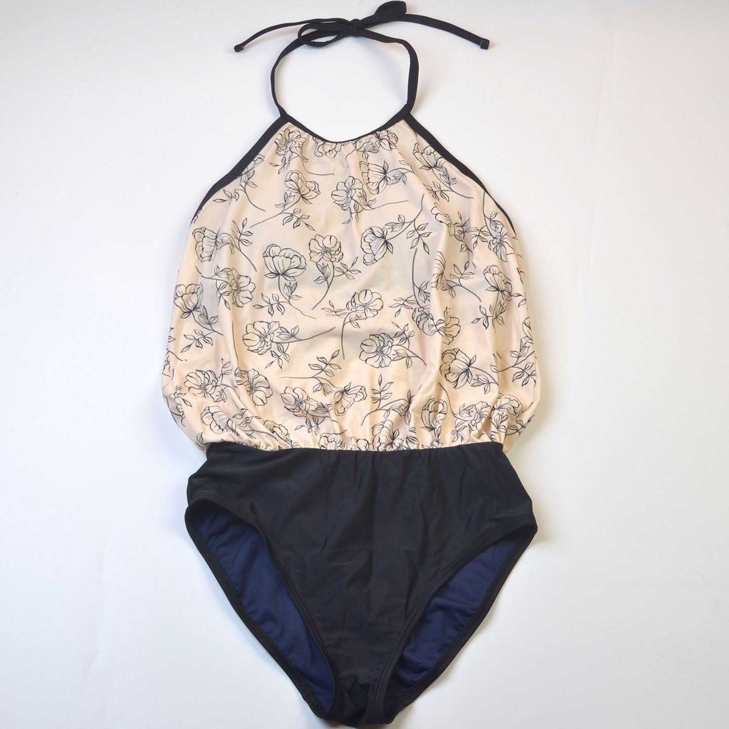 美国奢侈品牌Cal**沙滩印花显瘦肚兜式连体泳衣时尚舒适温泉泳装