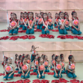 辣妹子民族秧歌演出服东北秧歌红手帕辣妹子辣椒花儿对我笑舞蹈服