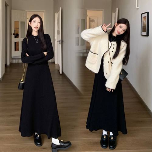 配大衣长袖针织螺纹连衣裙女秋冬新款小众法式慵懒风内搭打底长裙