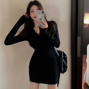 新款黑色长袖针织连衣裙女秋冬款辣妹修身显瘦内搭打底包臀短裙子