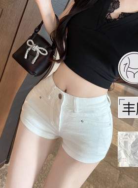 白色中低腰修紧身带垫丰胯牛仔短裤女夏外穿美式辣妹显瘦包臀热裤
