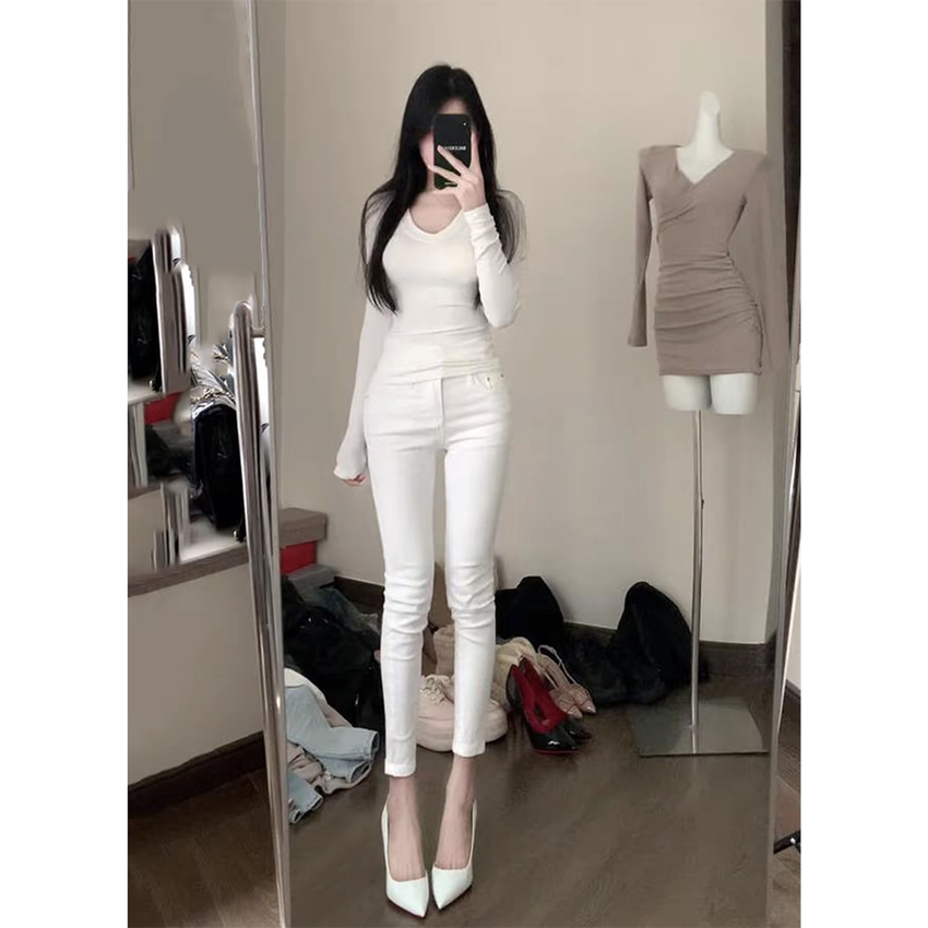 白色高腰牛仔裤女显瘦图片