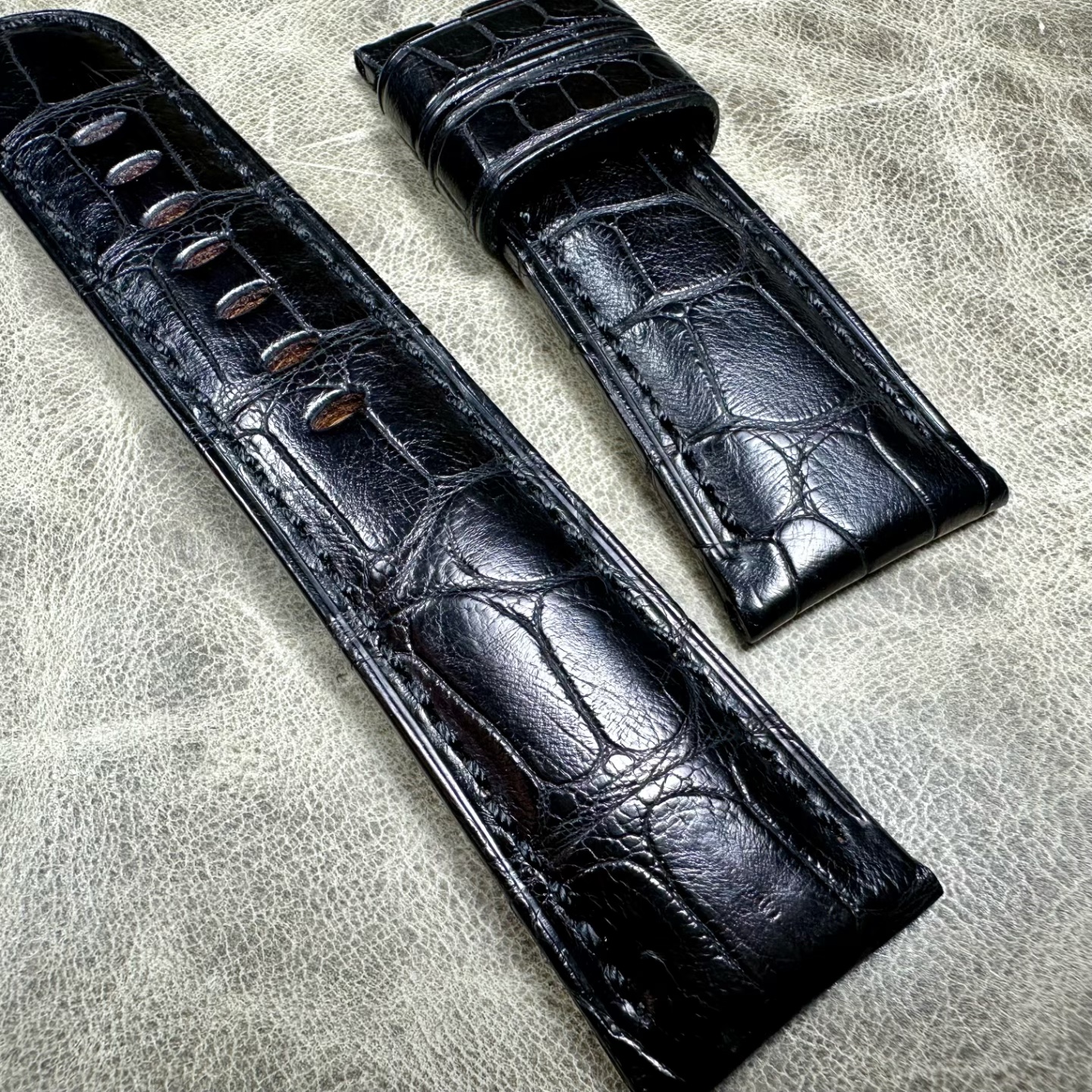 最后一条，一物一拍胖大海竹节纹黑色26毫米mm美洲鳄鱼真皮表带