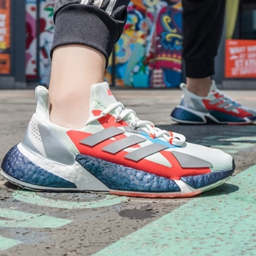 Adidas, Boost, спортивная обувь с амортизацией