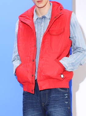 酷动城正品 Lee 男子春秋加棉休闲百搭轻质马甲 L14654T20X83