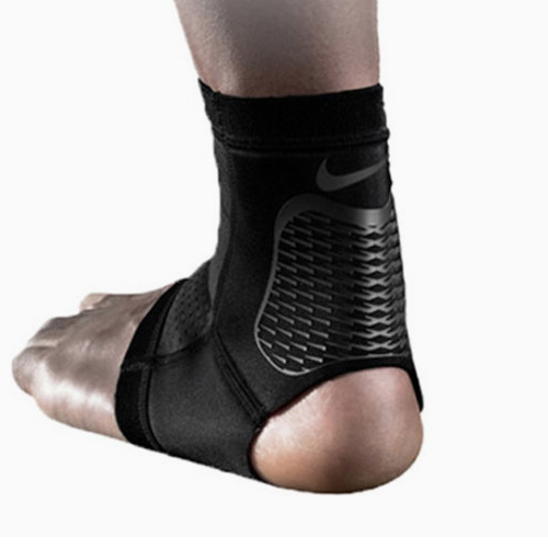酷动城正品 Nike  运动护踝防扭伤脚踝护套 AC4202 021