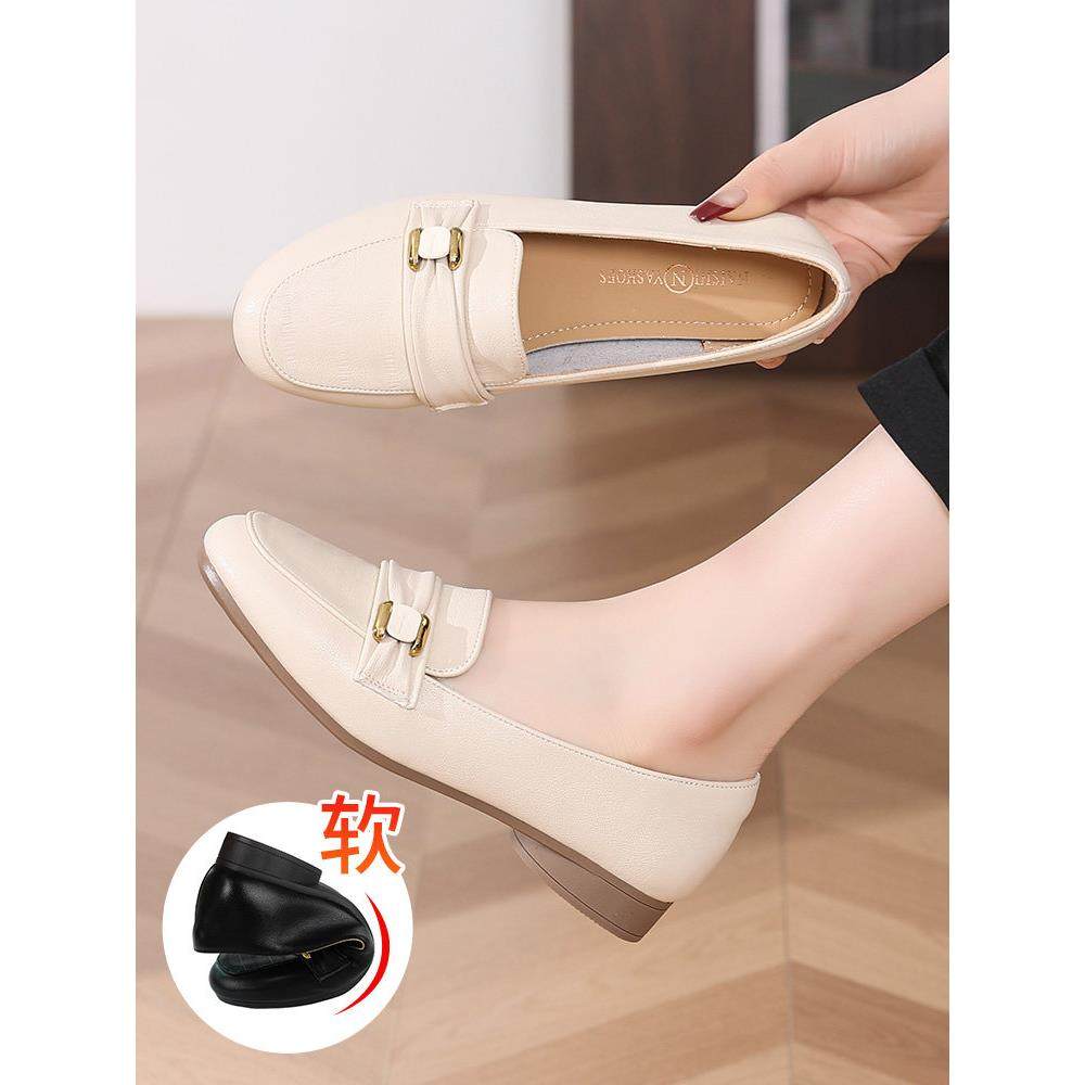 香港真皮单鞋女秋季新款妈妈皮鞋中年女士百搭平底鞋子软底女鞋潮,女鞋,浅口单鞋,淘宝优惠券,粉丝福利购,淘宝优惠卷