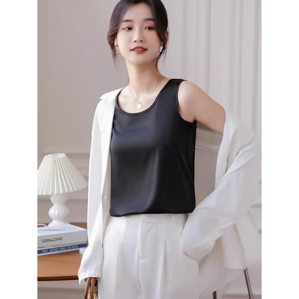 圆领真丝缎面吊带背心女西装内搭2025年秋季新款桑蚕丝显瘦打底衫