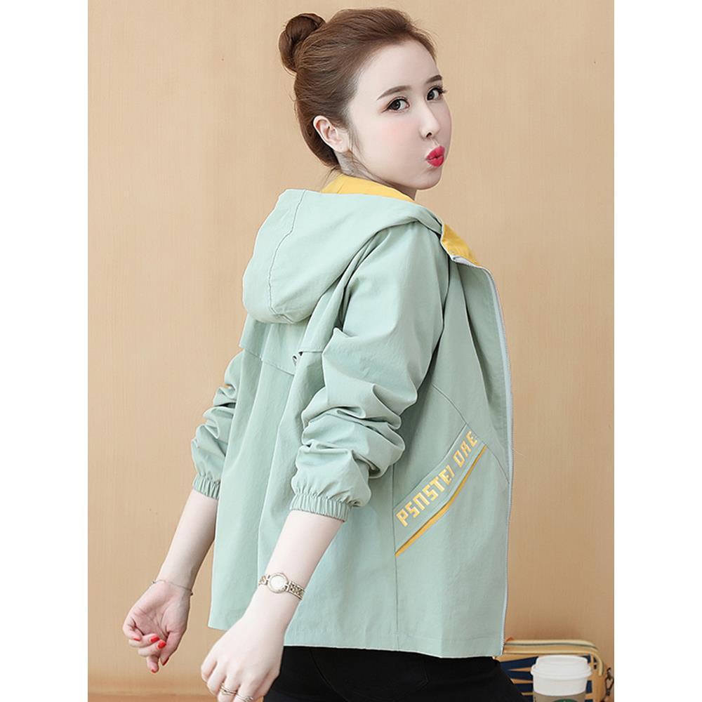 潮牌女士短外套2025春装新款宽松显瘦时尚洋派风衣减龄夹克棒球服