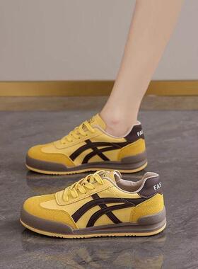 香港覆古阿甘女鞋2025新款秋季黄色真皮运动道德训练鞋休闲平底鞋