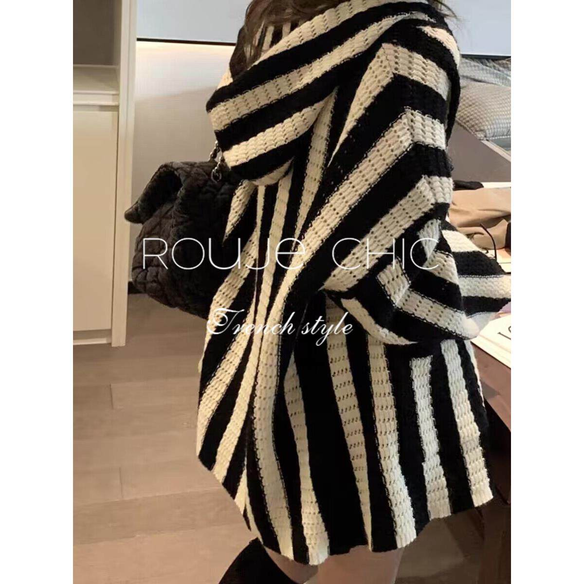 法国Rouje Chic法式黑白竖条纹连帽针织衫女秋冬季中长款毛衣外套