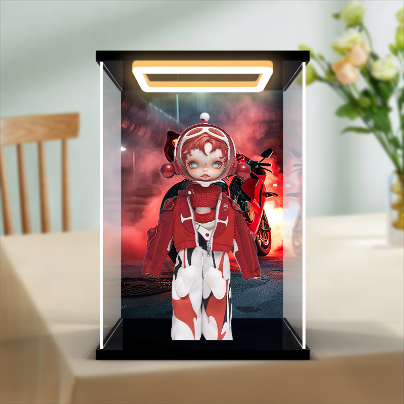 高清亚克力回灯展示盒适用泡泡玛特 SKULLPANDA×DUCATI 可动人偶