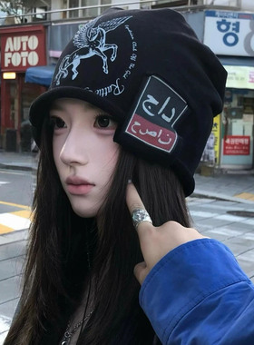 冬季女款黑飞马保暖堆堆帽