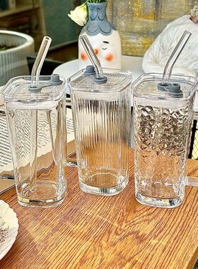 吸管玻璃杯带把手杯子女新款2024高颜值喝水杯办公室咖啡杯牛奶杯