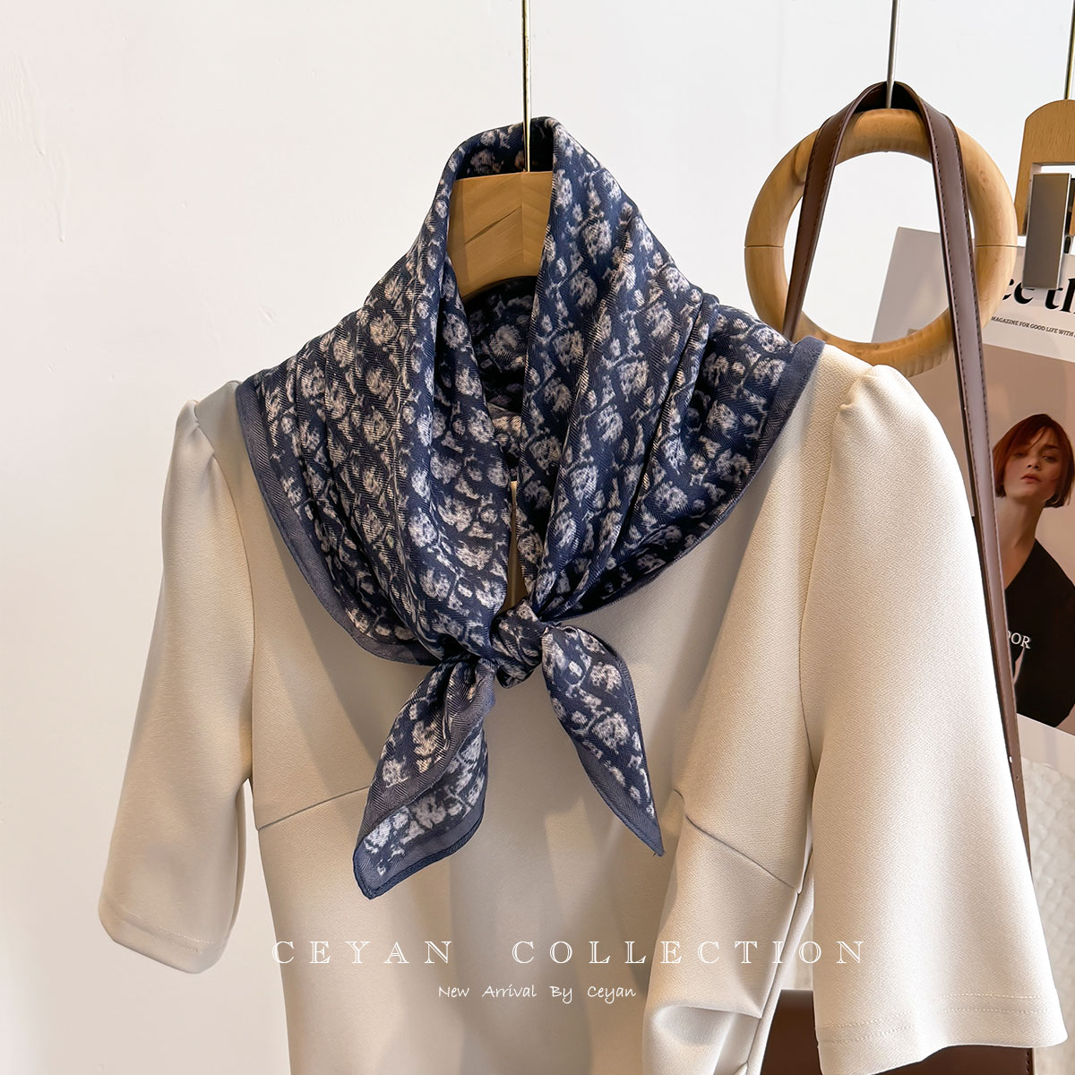 丝巾70*70小方巾蓝色字母高级感仿丝毛领巾春秋冬棉麻头巾围巾女