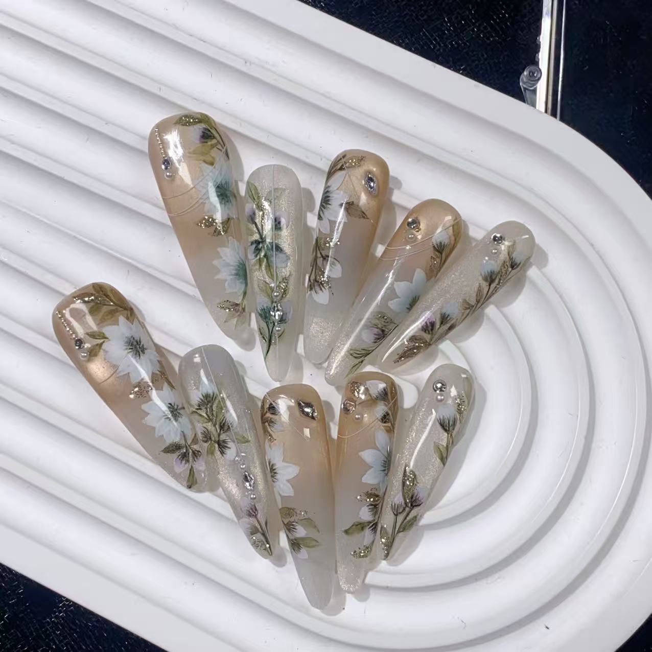 纯手工猫眼渐变穿戴甲