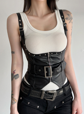 HEYOUNGIRL暗夜特工金属日字扣设计皮革黑色马甲辣妹叠穿无袖上衣