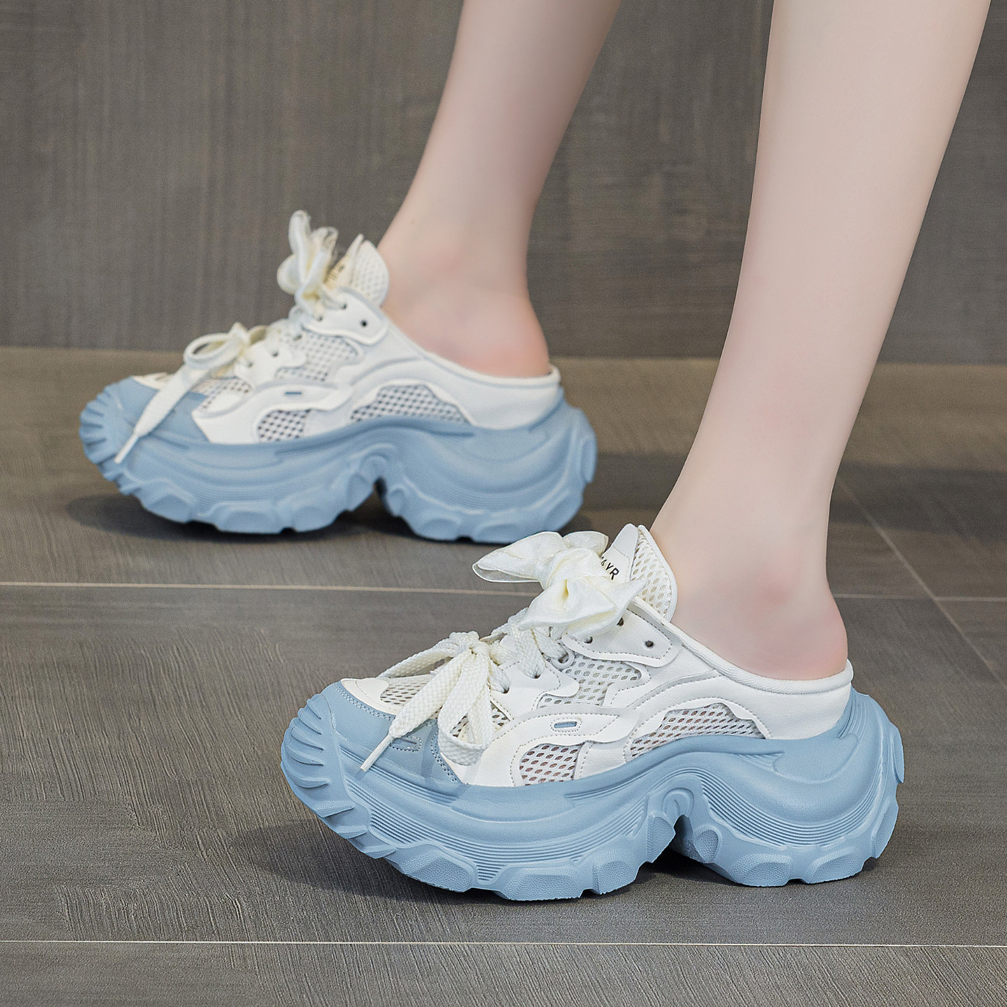 超火厚底包头半拖老爹鞋女外穿2025夏季新款透气网面内增高凉拖鞋