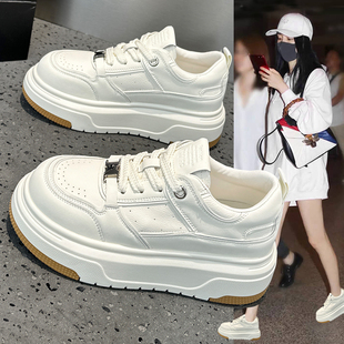 春季轻便厚底小白鞋女款2026新款爆款真皮增高不累脚运动休闲板鞋