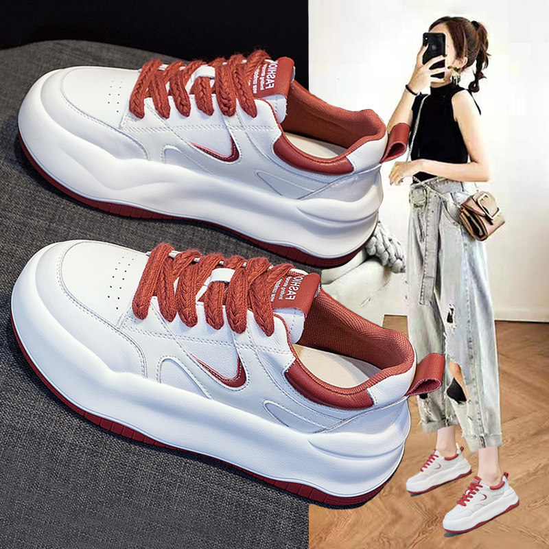 超火小白鞋女2026春季新款爆款百搭轻便板鞋厚底松糕休闲运动单鞋