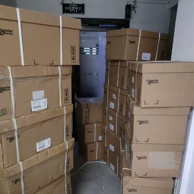 变频器 ATV930D37N4 正品，议价