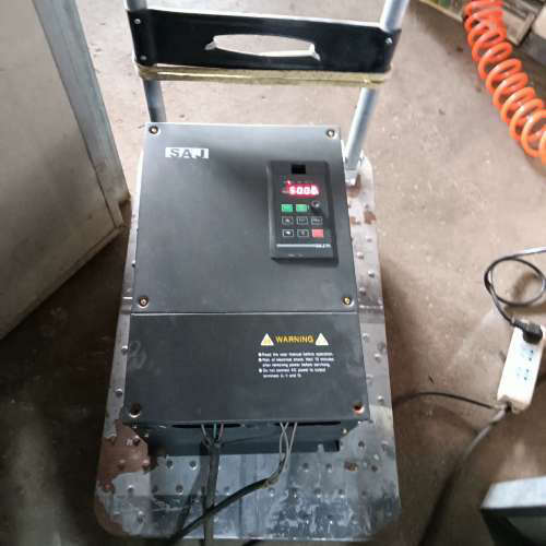 三晶S037G3/S045F3变频器37KW，，成色议价