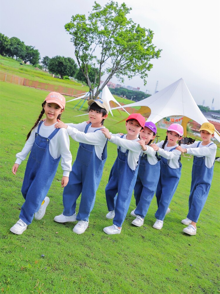 儿童啦啦队演出服幼儿园毕业照糖果色牛仔背带裤小学生合唱表演服