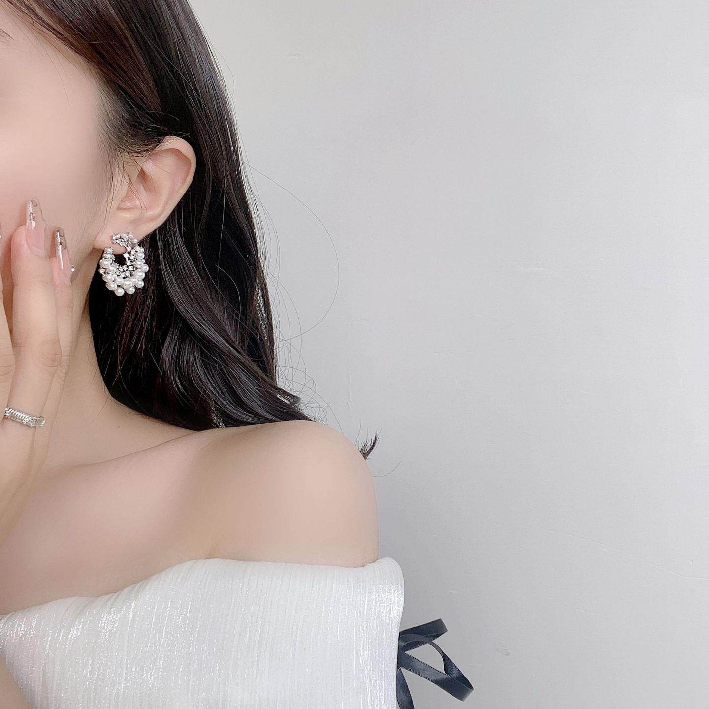 轻奢夸张月亮珍珠锆石纯银耳钉女
