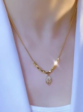 叶子项链2024年新款轻奢小众高级感精致不掉色夏天日常锁骨链淑女