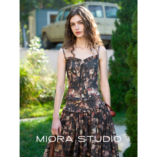 miorastudio法式高级感檀褐繁花背心吊带 荷叶边抽绳背面打揽上衣