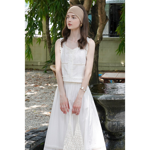 法式玫瑰花刺绣白色花边背心