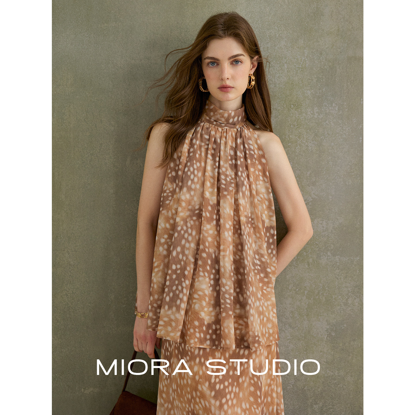 miorastudio法式复古小鹿纹飘带半高领挂脖上衣高腰a字半身裙套装