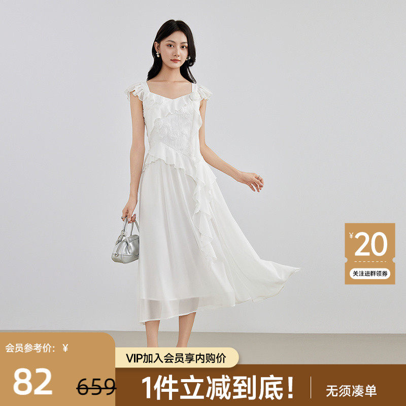 爱客女装蕾丝荷叶边拼接连衣裙2025夏季新款方领小飞袖锁骨连衣裙